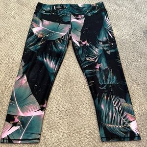 Capri workout leggings